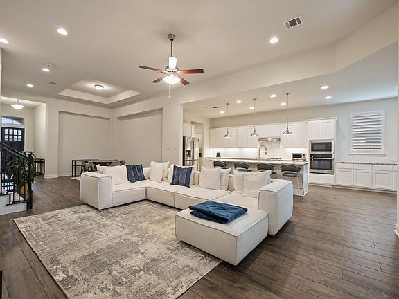 4th image of 713 Santa Catalina Way