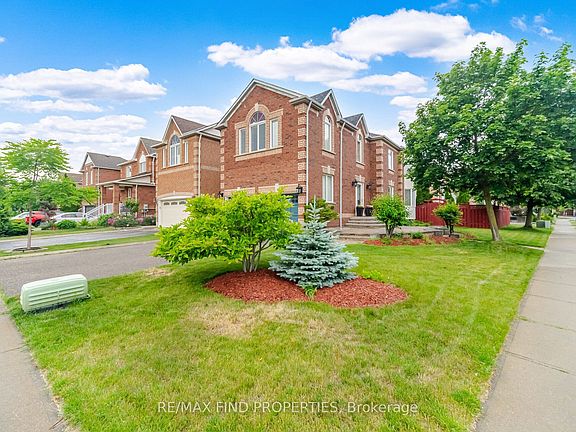 2nd image of 2 Summerdale Cres