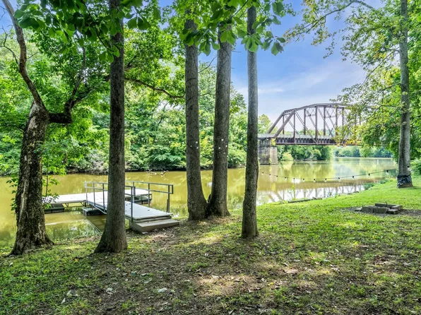 1357 Chapmansboro Rd, Chapmansboro, TN 37035