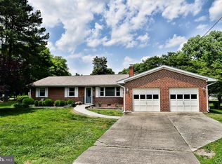 918 Bay Cir, Woodbridge, VA 22191