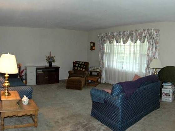 2nd image of 12702 Chesney Ln