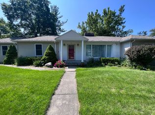 9 Morningside Dr SE, Grand Rapids, MI 49506
