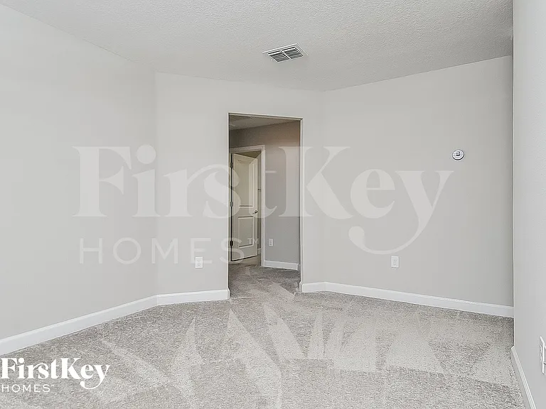 9823 Ivory Dr — Photo 11