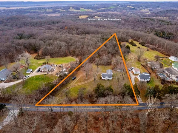 471 Old Colony Rd, Defiance, MO 63341