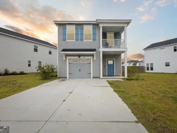 225 Flagler Dr, Savannah, GA 31419