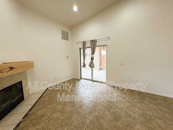 3rd image of 78923 Avenue 42 Unit 1