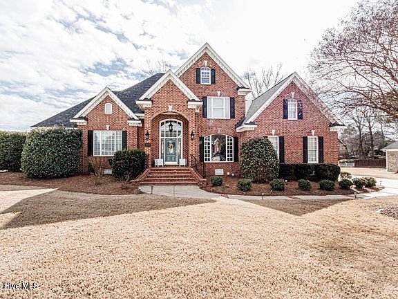 3rd image of 3213 Abbey Road