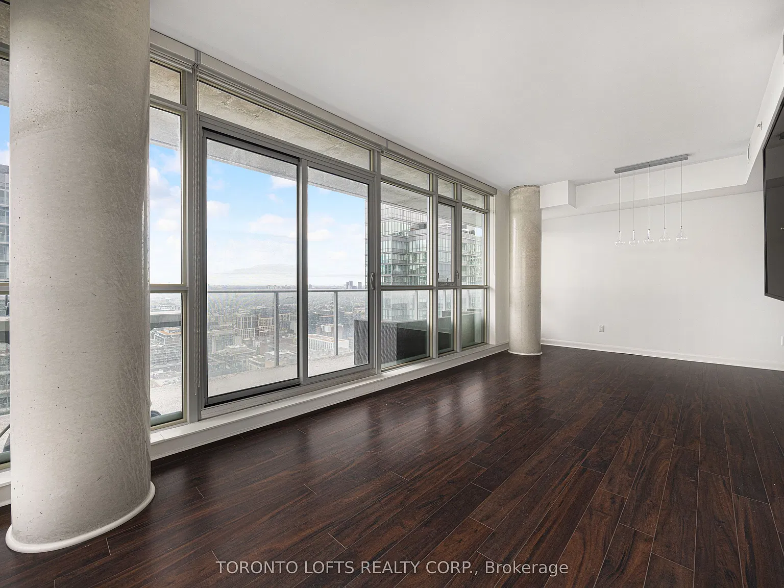 3 bed, $4,599 — Photo 3