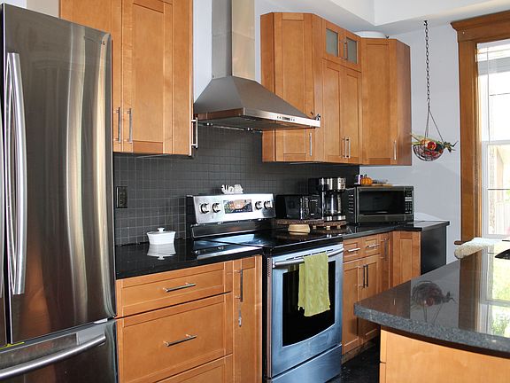 2nd image of 211 Paisley St #B