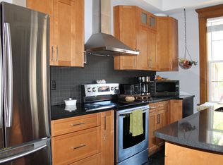 211 Paisley St #B, Guelph, ON N1H2P5
