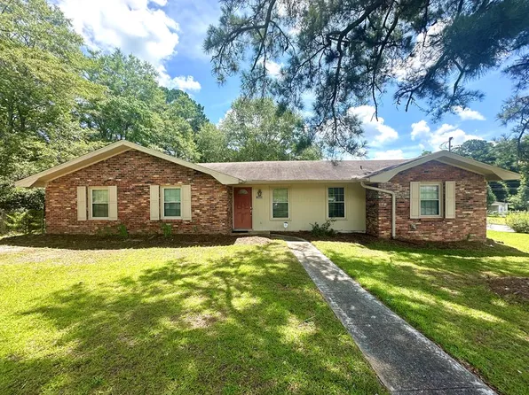 1003 Torino Dr, Dothan, AL 36301