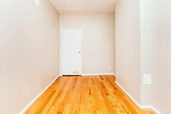 Rented by Nooklyn NYC LLC | media 4