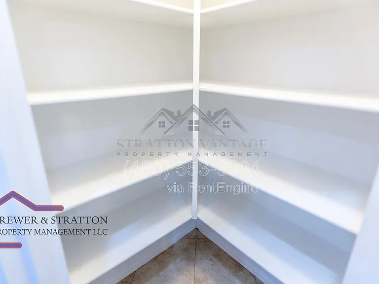 5816 W Gwen St — Photo 13