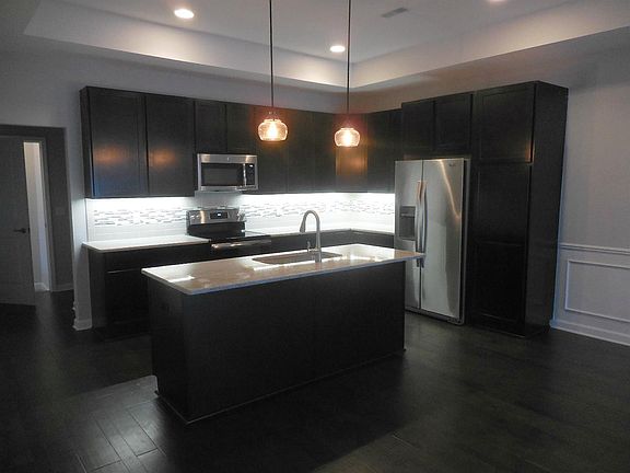 4th image of 5657 Arbor Chase Dr