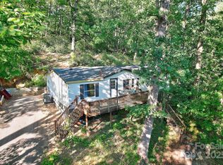 138 Buddy Ln, Lake Lure, NC 28720