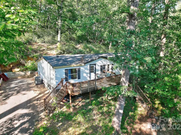 138 Buddy Ln, Lake Lure, NC 28720
