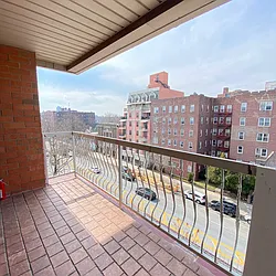 Rented by R New York