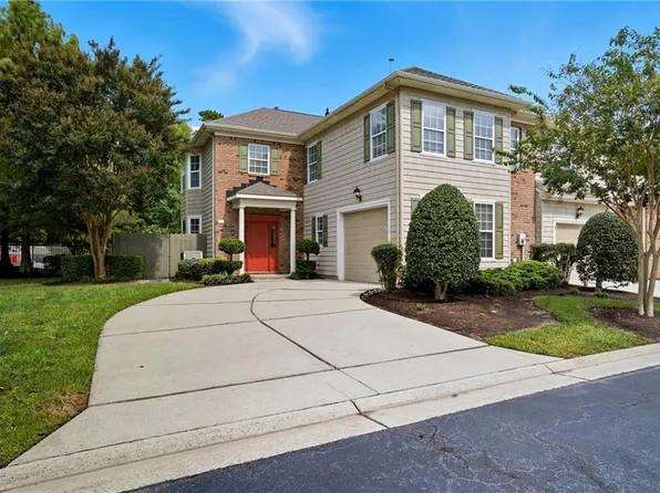 3909 Cromwell Park Dr, Virginia Beach, VA 23456