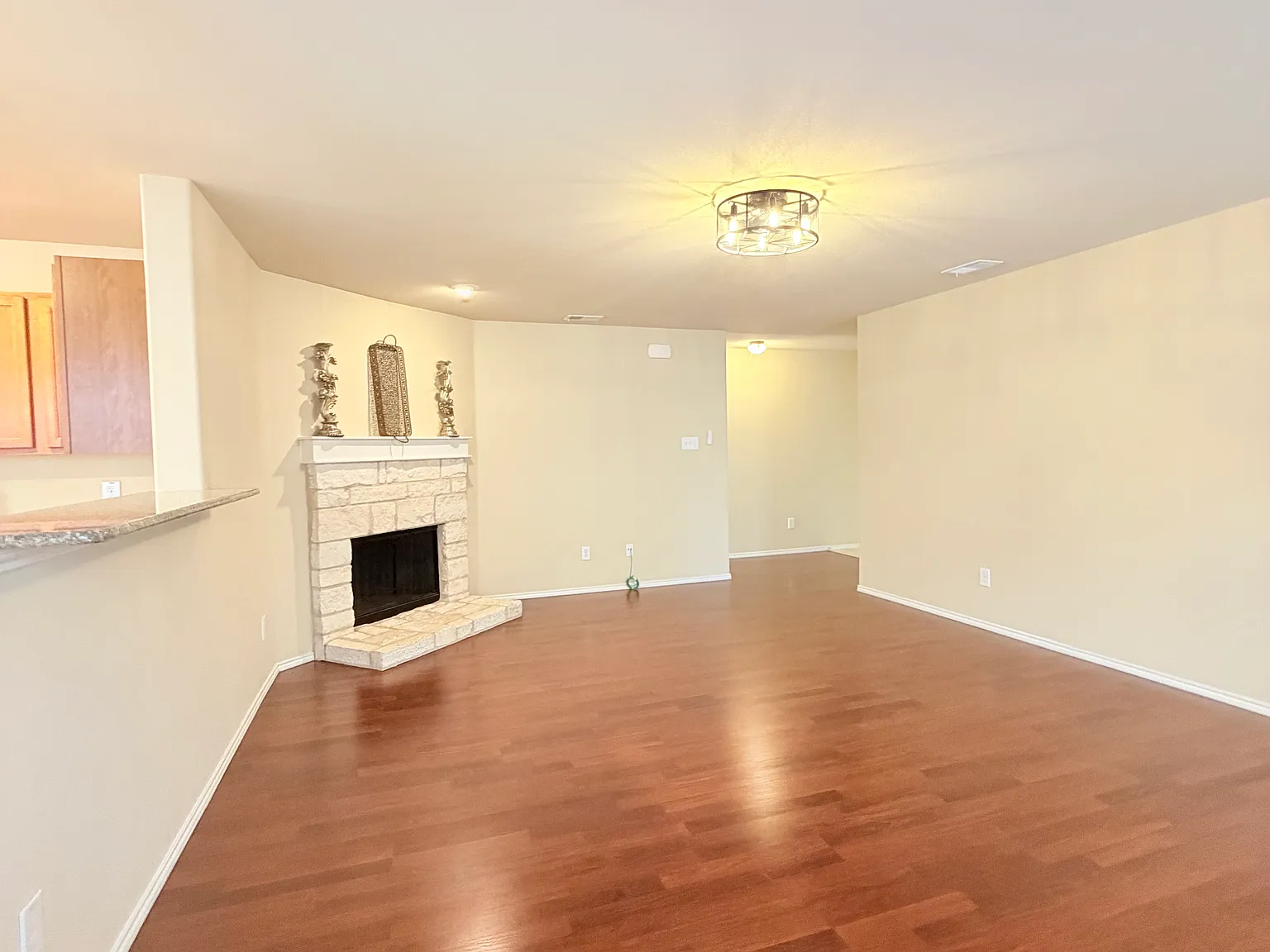 3 bed, 1507 sqft, $2,195 — Photo 4