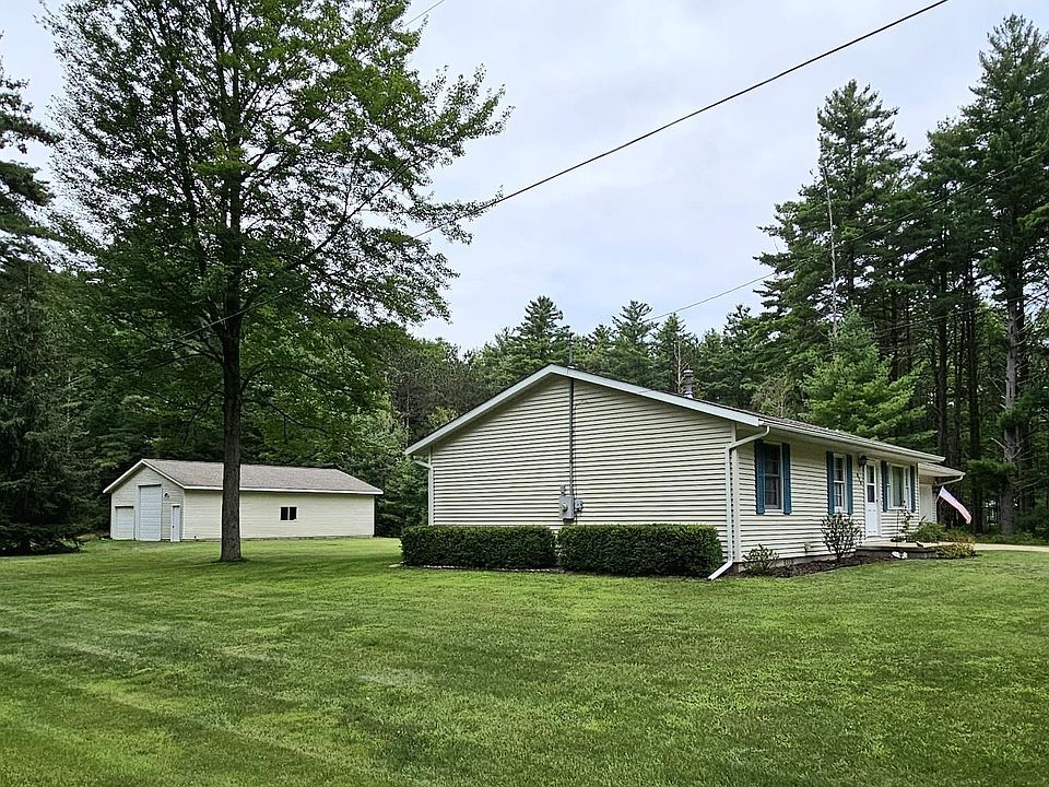 1st image of 910 Geller Ct