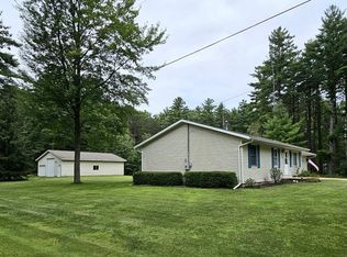 910 Geller Ct, East Tawas, MI 48730