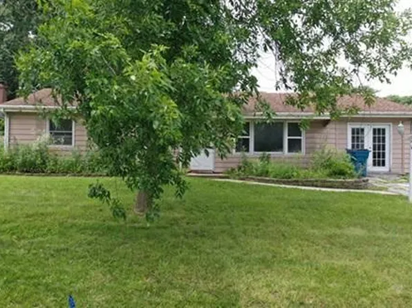 702-1 Fox River Rd, Valparaiso, IN 46385