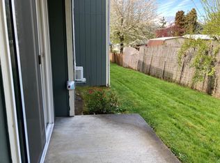 178 Atkinson Ct #33, Roseburg, OR 97470