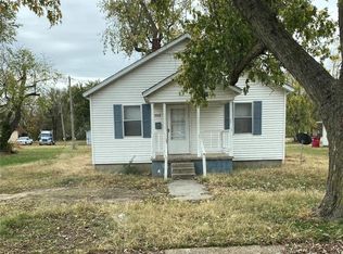 707 W Gladys St, Sikeston, MO 63801