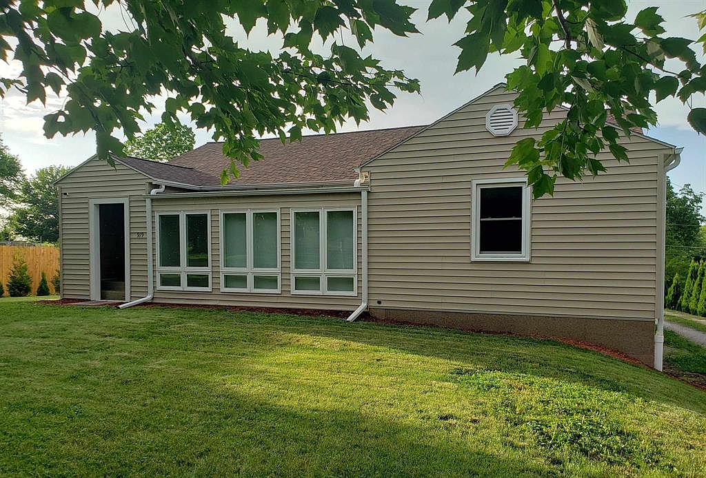 919 Penick Ave, Chariton, IA 50049 Zillow