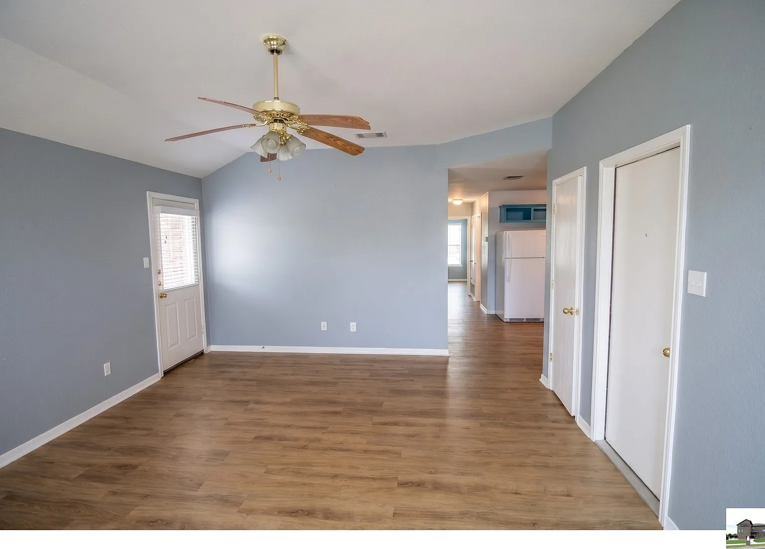 3 bed, 2.0 bath, 1158 sqft, $1,175 — Photo 2