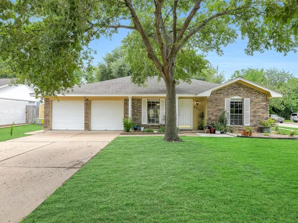 9015 Langfield Rd, Houston, TX 77040