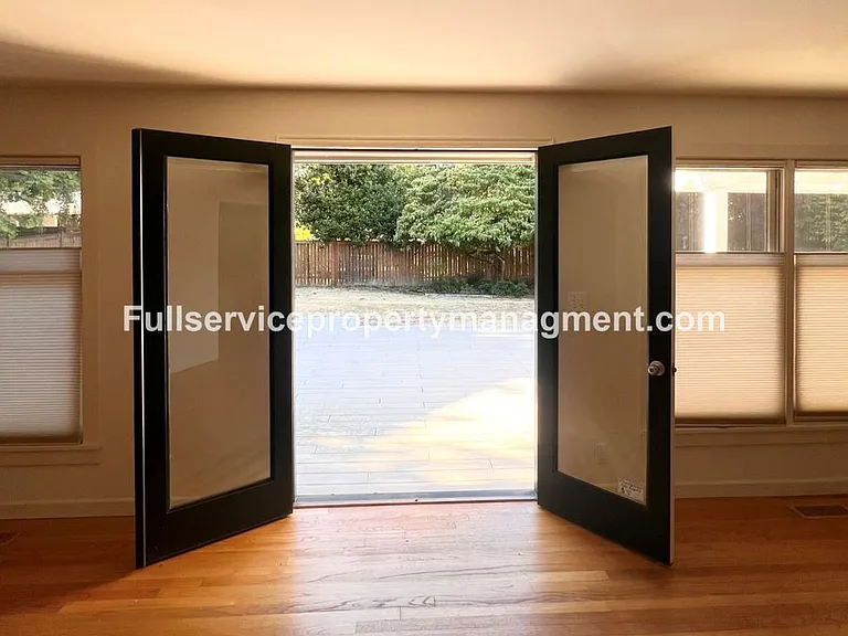8822 SE 59th St — Photo 7