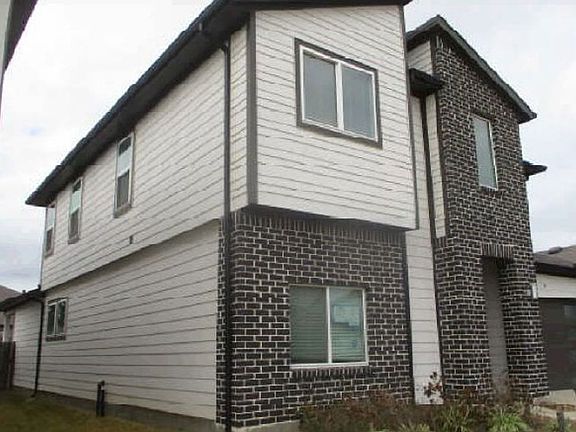 3rd image of 14215 Black Canyon Ln