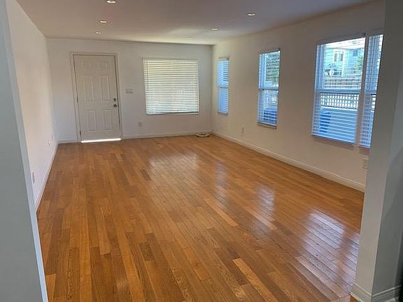 2nd image of 1260 N Detroit St #1260