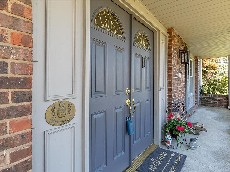 5180 Towne Centre Dr, Saint Louis, MO 63128 Zillow