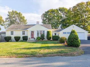15 Lewis St, North Providence, RI 02904