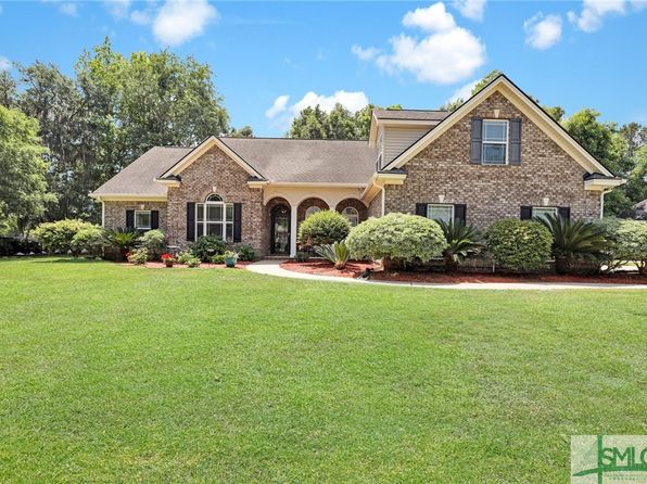 5 Holly Tree Ct