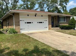 4732 W 11th St, Cleveland, OH 44109