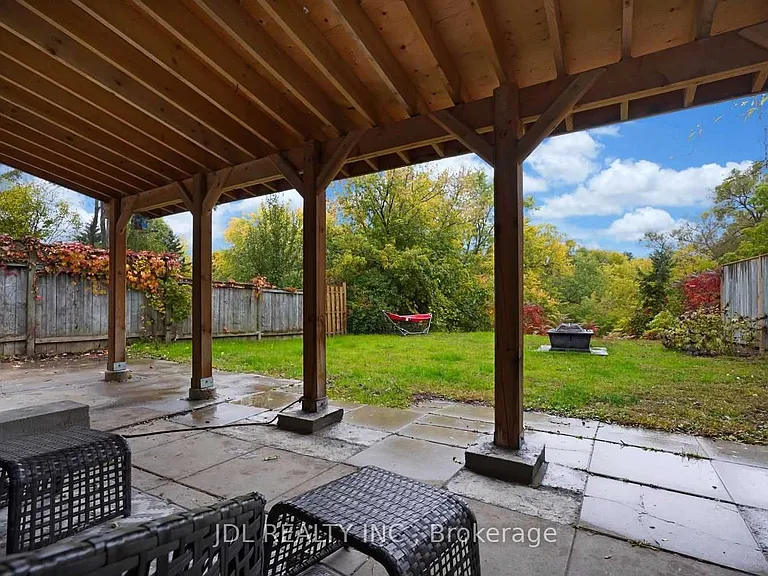 226 Lorindale Dr #LOWER — Photo 2