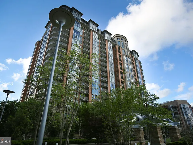 8220 Crestwood Heights Dr #1504 — Photo 9