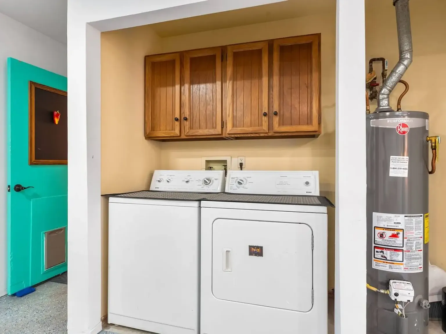 4 bed, 1500 sqft, $5,500 — Photo 3