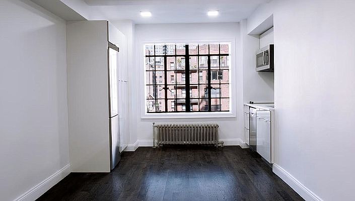 1st image of 5 Tudor City Pl APT 2008