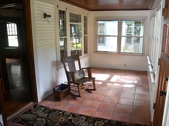 4th image of 1717 Minnehaha Ave W