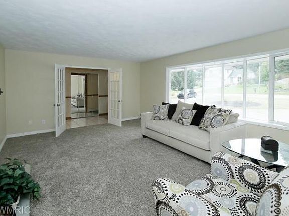 3rd image of 5419 Circlewood Dr W