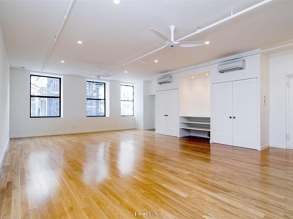 1st image of 215 W 20th St Ste 4E