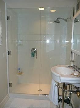 Jack & Jill bathroom is sharp!