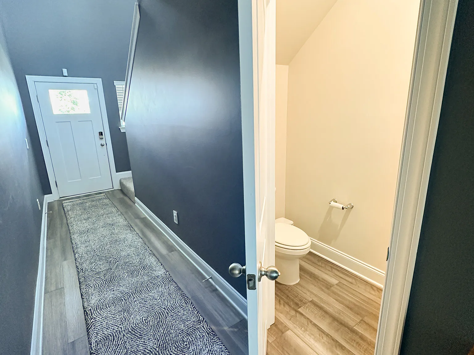 4 bed, 2.5 bath, 2081 sqft, $2,800 — Photo 4