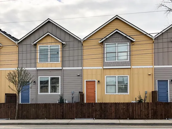 1408 N Parkway Ave, Battle Ground, WA 98604