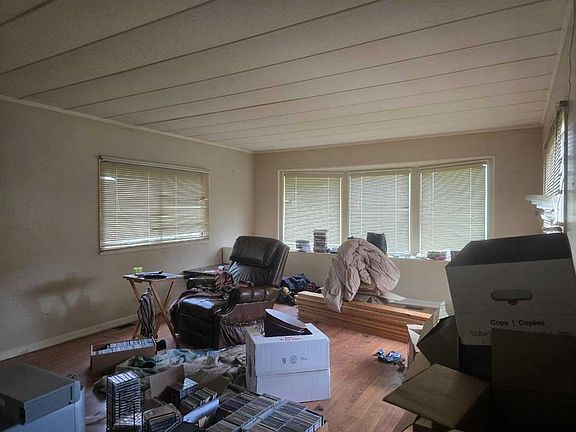 3rd image of 72133 W Range Road 11 #305