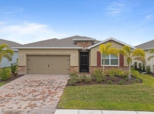 907 Stonewater Lake Ter, Cape Coral, FL 33993